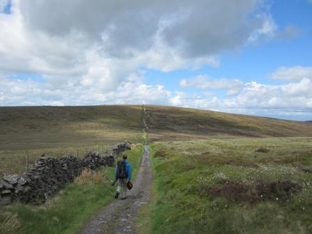 Stefan DM1LE on the final approach to Shining Tor summit