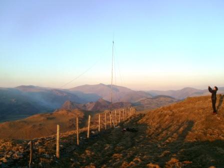 Ricky photographing the 40m dipole