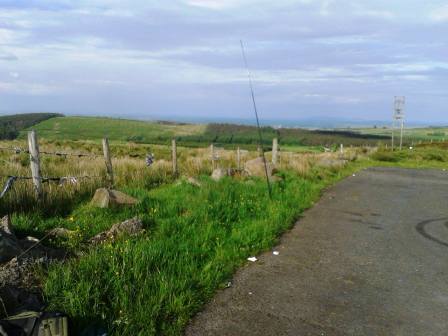 Tom's HF antenna on the summit of Carrigatuke