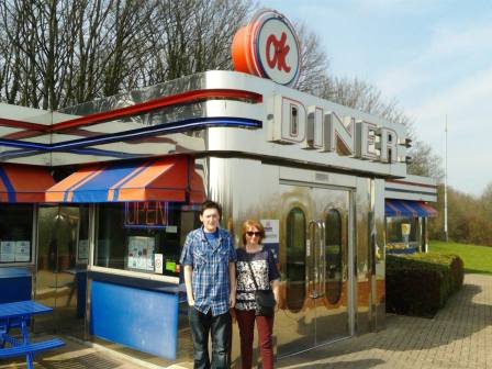 Breakfast stop on the A55