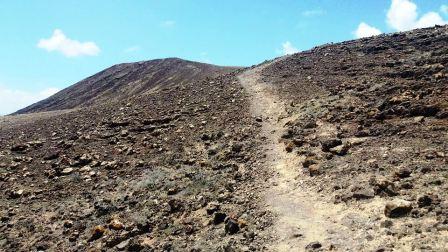 Initial climb to the crater rim