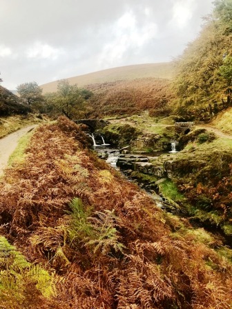 Three Shires Heads