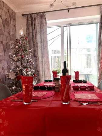 Table set for Christmas lunch