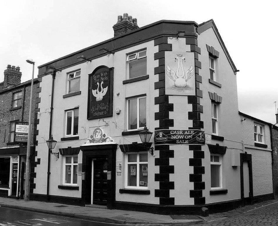 Swan With Two Necks, Macclesfield