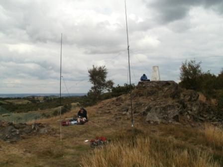 The 10m vertical groundplane antenna (centre)