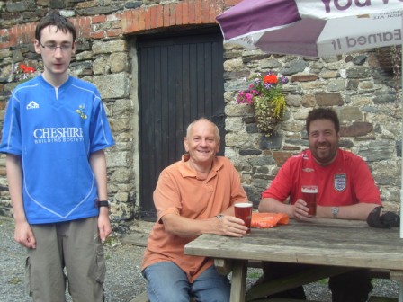 Jimmy M3EYP, Jeff G4ELZ & Tom M1EYP at the pub