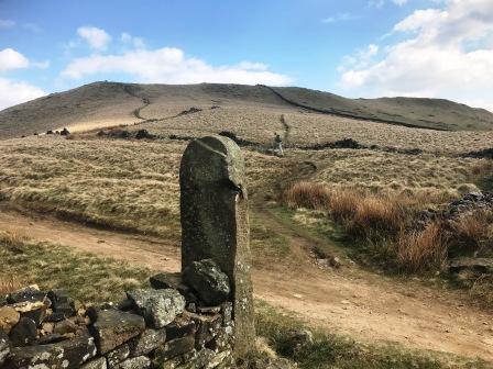 The climb of South Head from the Pennine Bridleway