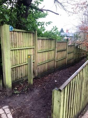 Ginnel path from Collar House Drive