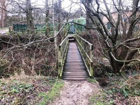 Footbridge near Manchester Road