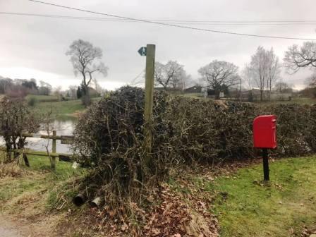 Start of path through Henbury Moss Farm