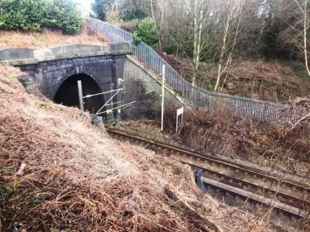 Mainline railway enters a tunnel, just below Station Street