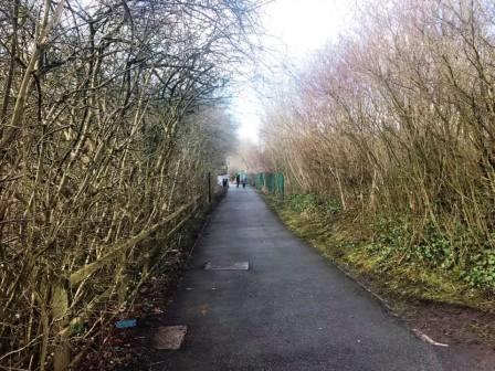 Footpath from the Middlewood Way to Summerlea Close