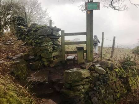 Public footpath from Cliff Lane to Higher Hurdsfield