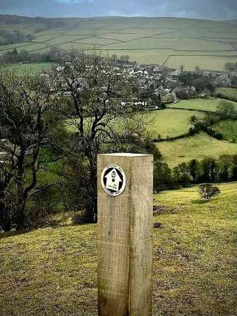 Gritstone Trail leading off Kerridge ridge