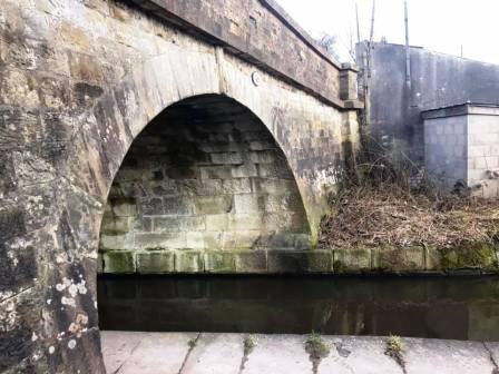 Joining the canal towpath from Gaw End Lane