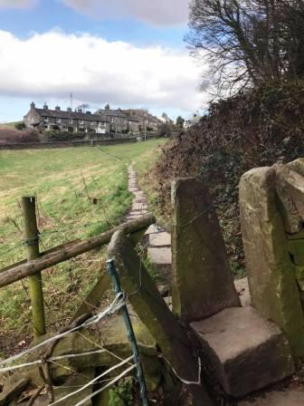 Approaching Redway Lane, Kerridge
