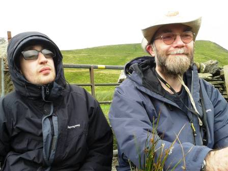 Jimmy M0HGY & Simon G4TJC on lunch break at the saddle between Moel Eilio and Moel Cynghorion