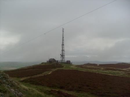 Looking across to the mast on Mynydd Rhiw