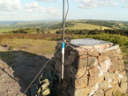 The night was windy so I double-guyed the mast