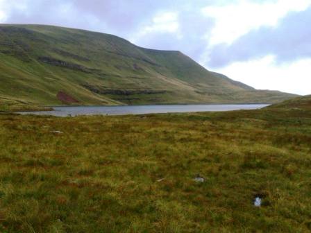 The summit towering above the llyn