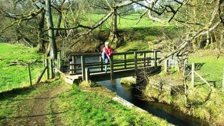 Marianne approaching Langley village