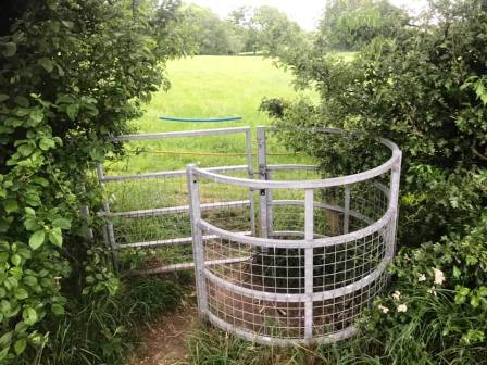 Start of PROW across New Farm