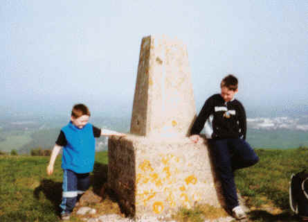 Liam & Jimmy on Hope Mountain NW-062