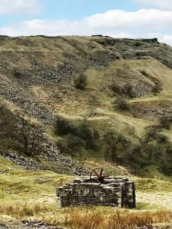 Old quarry workings on Cracken Edge