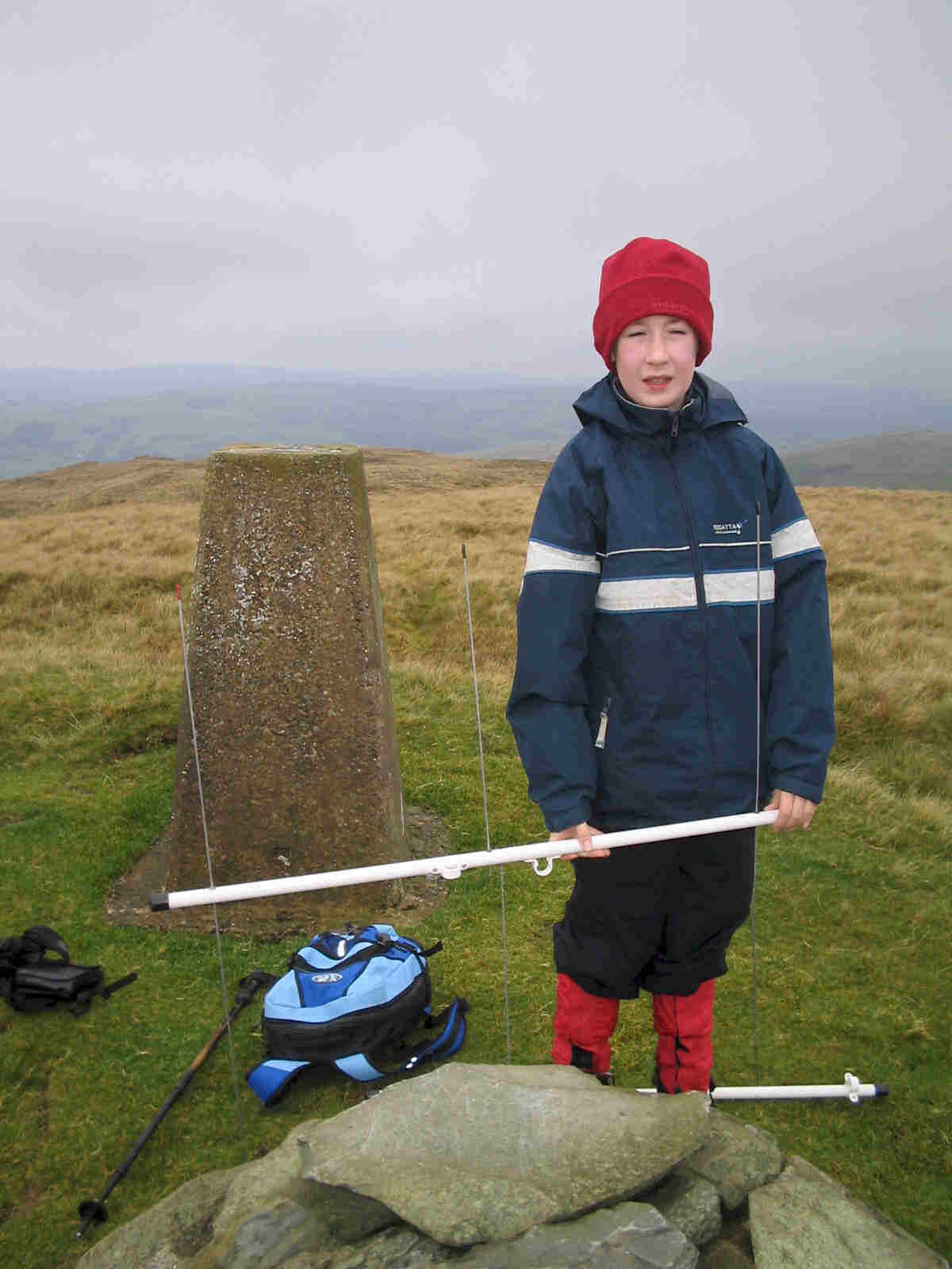 Jimmy assembling the SOTA Beam