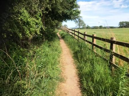 Path parallel to the Alderley road in the Macclesfield direction
