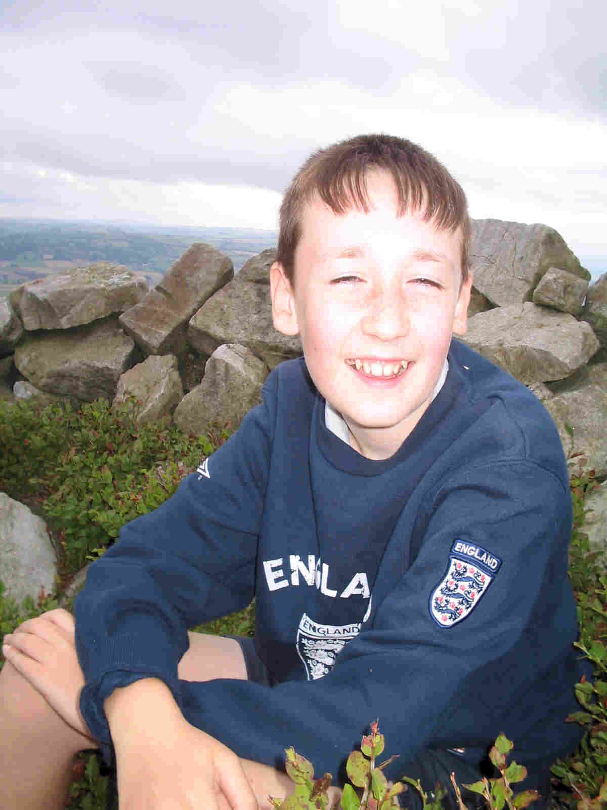 Jimmy in the summit shelter on Heath Mynd WB-007