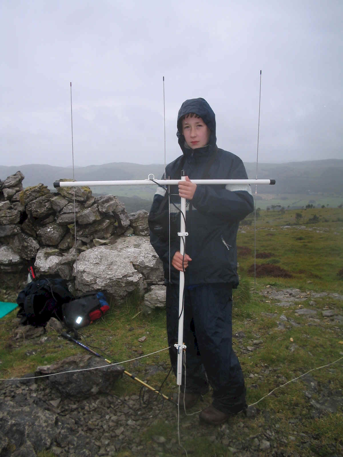 Jimmy replaces the bottom section of the mast with himself to combat the wind!