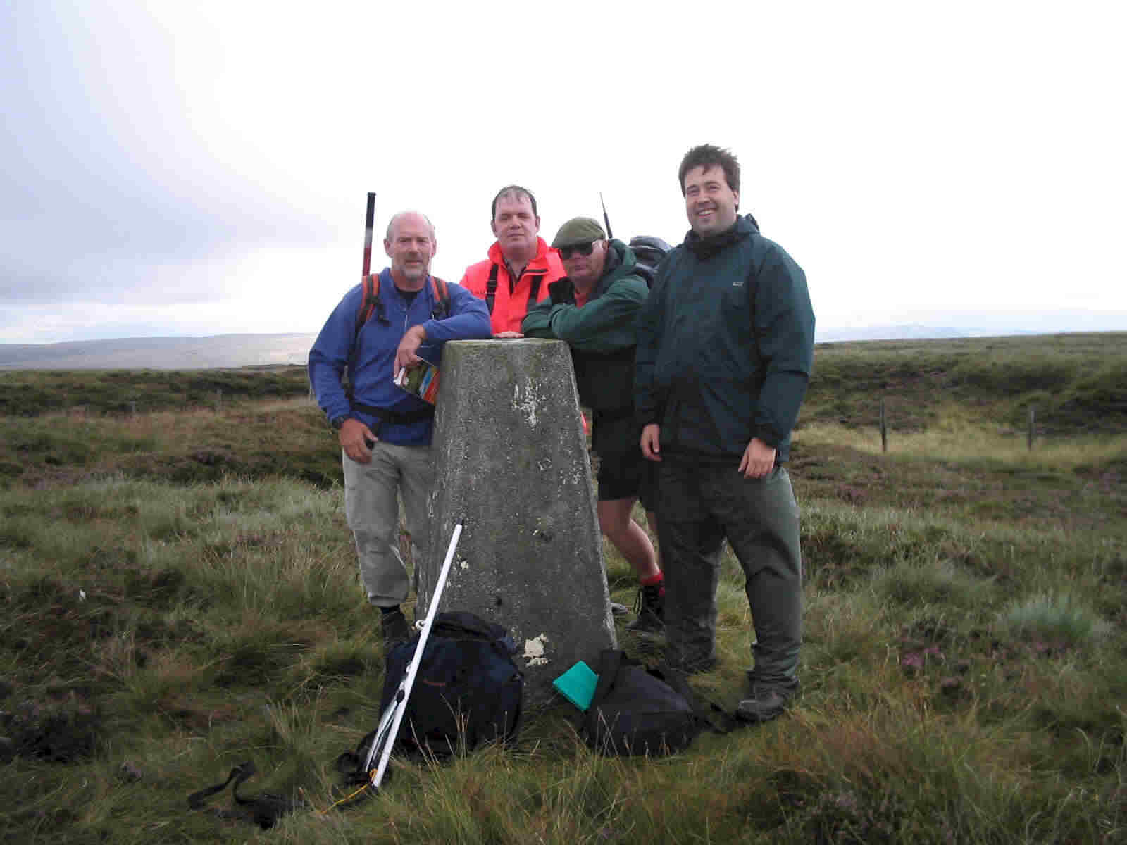 4 SOTA activators on the same summit at the same time! - Stuart G0MJG, Riley G7GOD, Myke G6DDQ & Tom M1EYP (using MX1SWL/P)